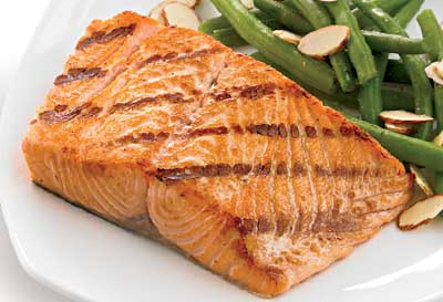 20 Protein-Packed Foods that Slim//Salmon c Mitch Mandel